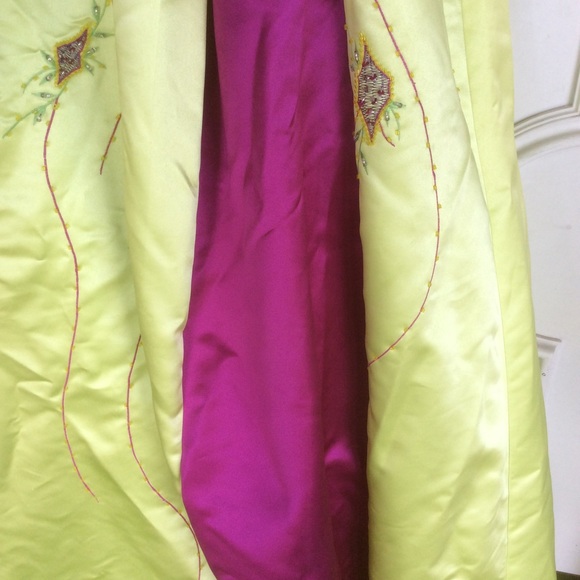 Prom gown Size 20 - Picture 7 of 12